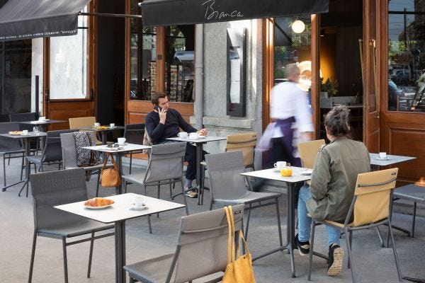 How to set up a restaurant patio ?